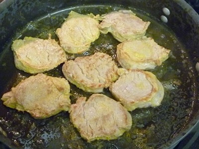 м'ясо на сковороді