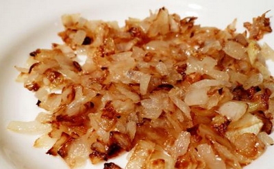 обсмажуємо цибулю