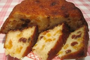 Сирна запіканка з родзинками