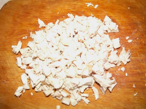 наріжемо курячі грудки