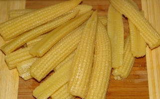 кукурудза в качанах