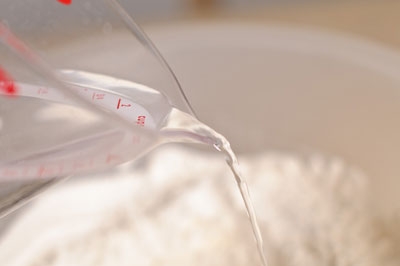 вода з борошном