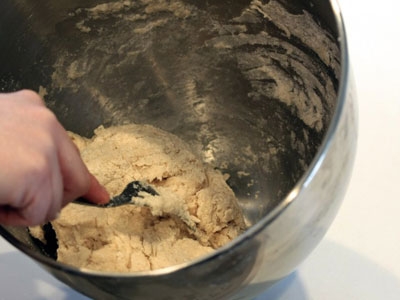 тісто в мисці