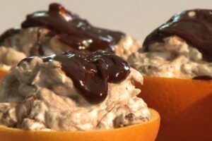 Апельсини, фаршировані фруктами