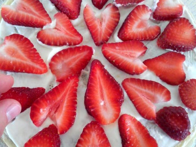 полуниця на кремі