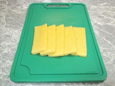 Пластини твердого сиру