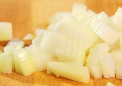 нарізаємо лук