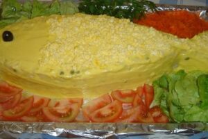 Салат рибка під парасолькою