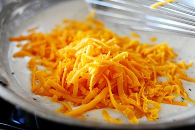 сир в заправці