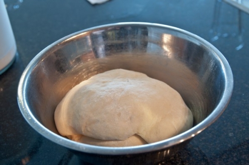 тісто в мисці