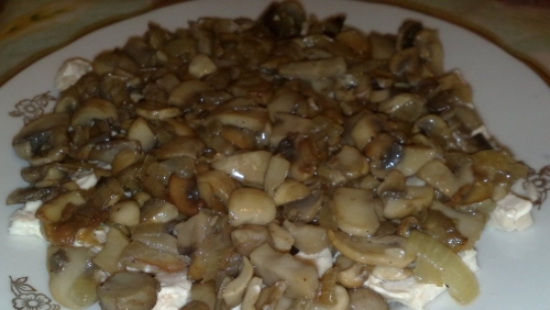 викладаємо салат старий град