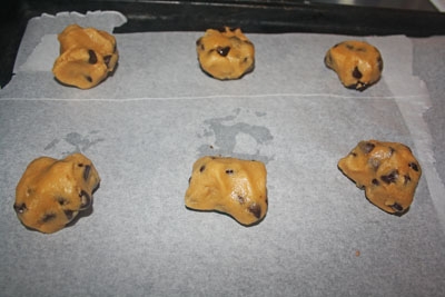 викладаємо печиво на деко