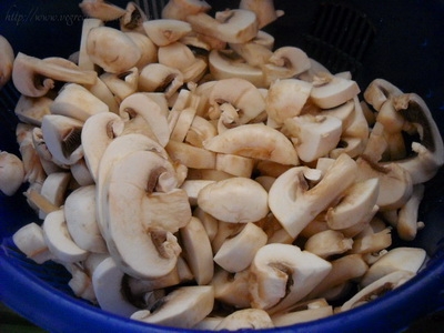 нарізаємо печериці