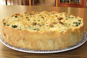 Пиріг з брокколі і грибами