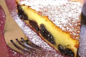 Пиріг з чорносливом