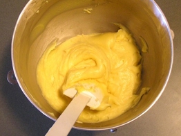 замішуємо тісто