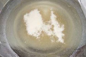 розчиняємо желатин у воді