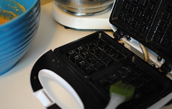 підігріваємо вафельницю