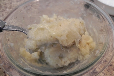 перемішуємо всі інгредієнти для начинки