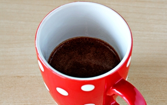 переливаємо борошняну суміш в чашку