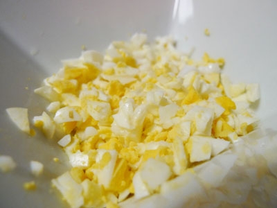 яйця в тарілці