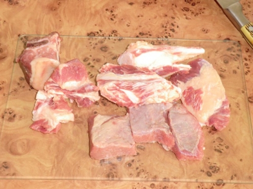 Розбираємо і готуємо реберця до маринування