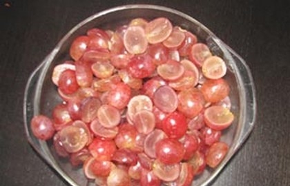 видаляємо кісточки винограду