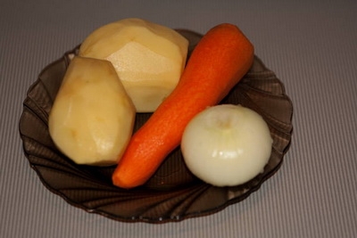 очищаємо овочі