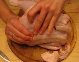  видаляємо кістки з курки