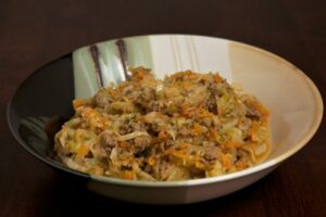 Ліниві голубці в каструлі