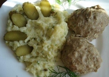 Подаємо котлети на пару