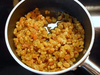 Промиваємо родзинки