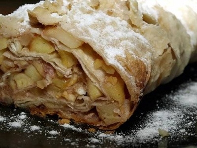 готовий штрудель