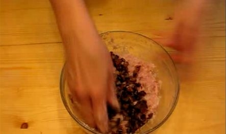 додаємо гриби