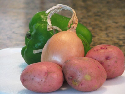 цибуля, картопля, зелений перець