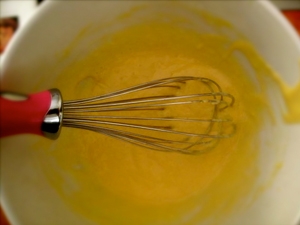 збиваємо яйце