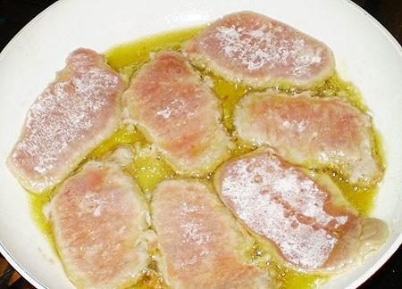 Ескалоп опускаємо в кляр