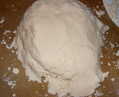 замішуємо тісто