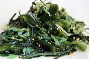 Дієтичний салат з морської капусти