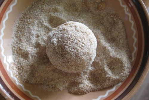 обвалка в сухарях