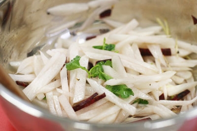 додаємо зелень