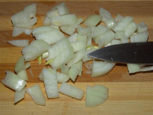 цибулю кубиками