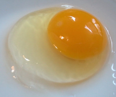 вбиваємо куряче яйце