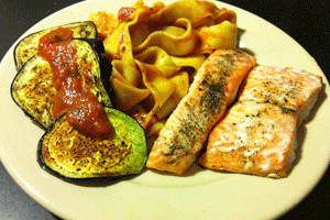 Горбуша, запечена у фользі з травами