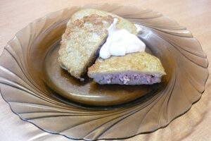 Деруни з фаршем