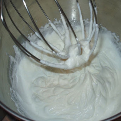 збитий білок