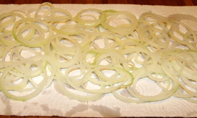 Підсушуємо лук