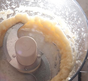 подрібнюємо в блендері ананас