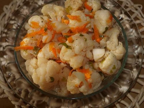 Готова кольорова капуста по-корейськи