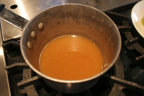 м'ясний бульйон